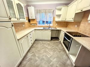 Kitchen- click for photo gallery